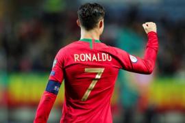¡Histórico! Cristiano Ronaldo, primer futbolista en superar los 100 goles con una selección europea