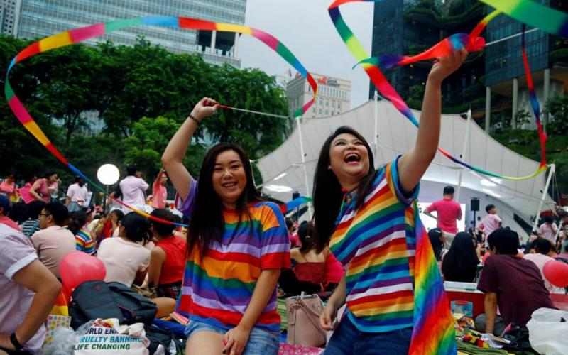 Artistas latinos se unen en concierto virtual para celebrar el mes del orgullo gay