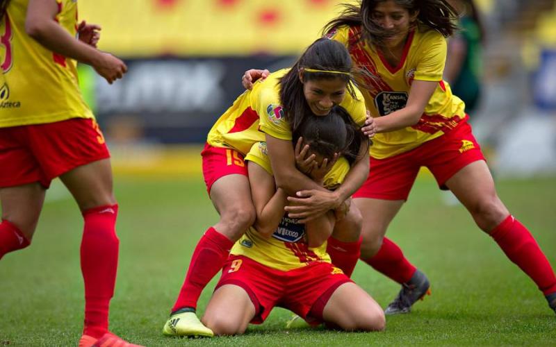 Jugadoras de Monarcas en la incertidumbre por posible mudanza del equipo