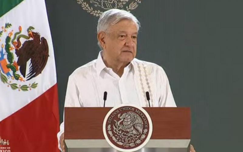 Reinicia AMLO giras desde Isla Mujeres 