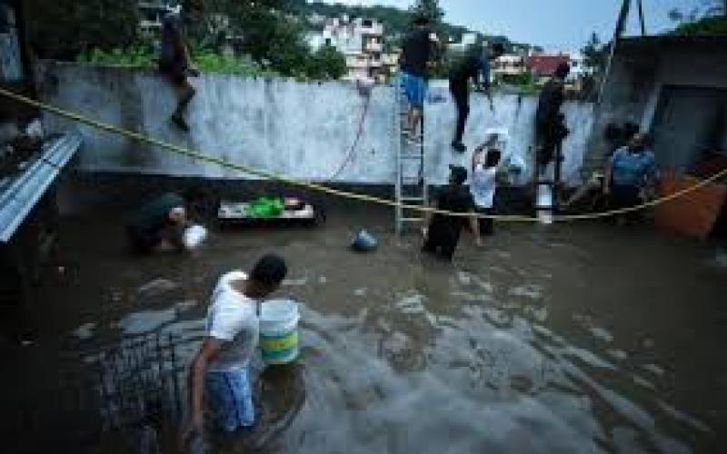  Xalapa deja al menos 50 colonias afectadas; activan refugios temporales