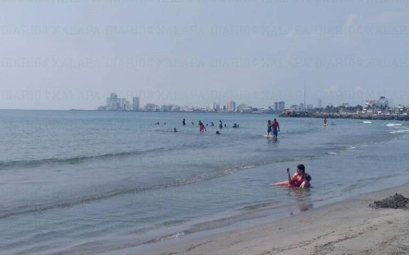 Familias festejaron en playa Villa del Mar Día del Padre 