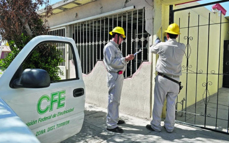 CFE corto 693 mil servicios, la mayoría de uso doméstico 