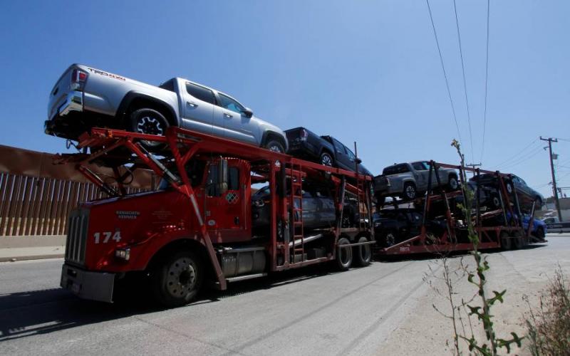 El Inegi informó que la venta de autos cae 41.1% 