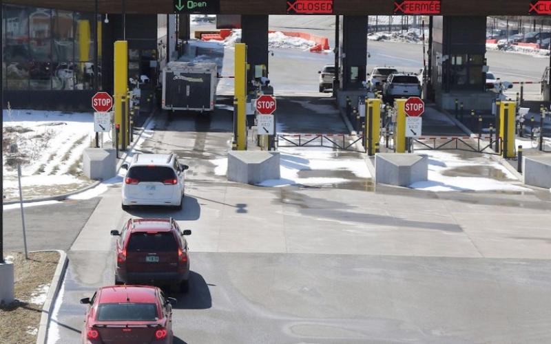 Debido a la pandemia covid19 el cierre de la frontera con EEUU se extiende hasta Agosto