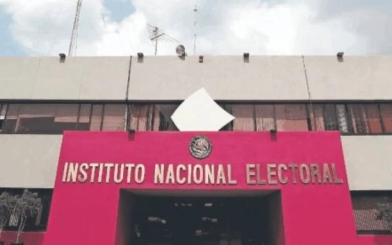 INE rechaza medida cautelar promovida por el PAN en contra de AMLO e IMSS