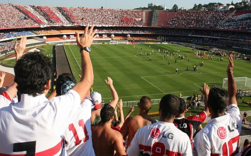 Río de Janeiro Brasil rechaza plan para que los hinchas vuelvan a los partidos de fútbol