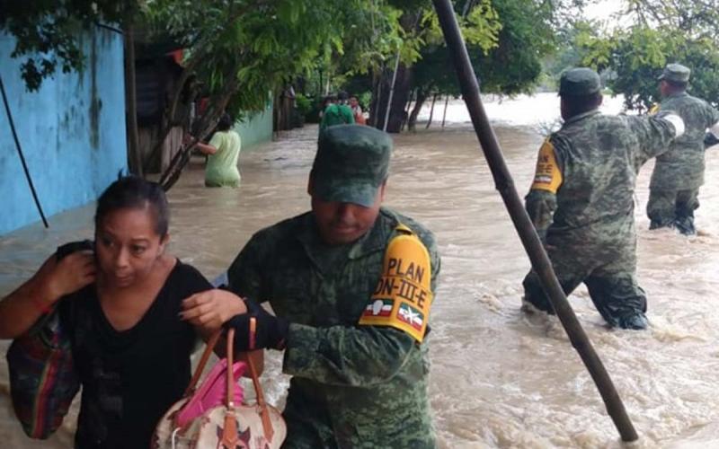 Desbordamiento de ríos en Coatzacoalcos, aplican Plan DN-III-E