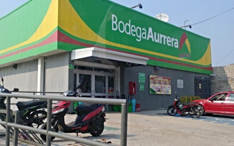 Un hombre muerto en estacionamiento de Bodega en Coatzacoalcos por ataque armado