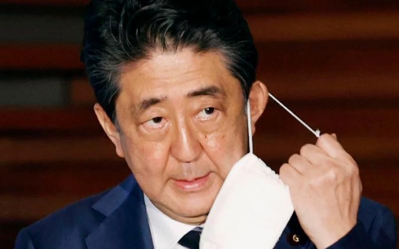 Shinzo Abe, el primer ministro de Japón, renuncia a su cargo por enfermedad