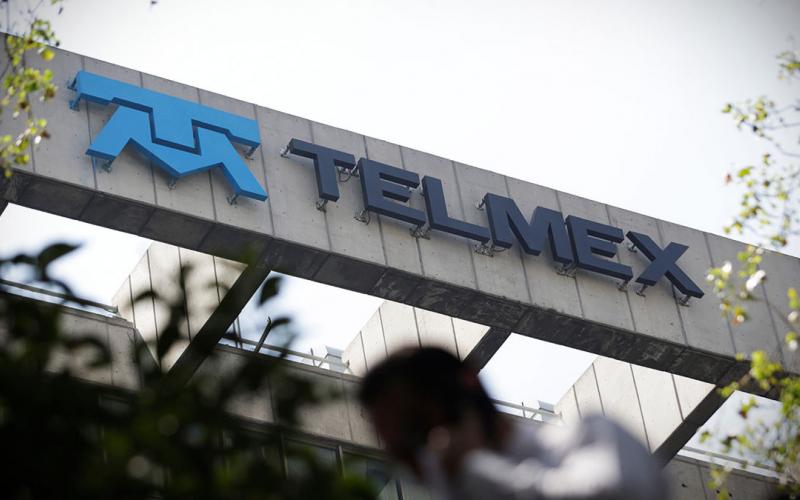 Trabajadores de Telmex en Xalapa se manifiestan para defender jubilación