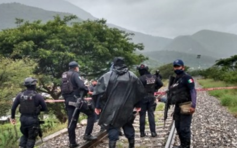 Sujeto es ejecutado y arrojado en las vías del tren en Nogales Veracruz