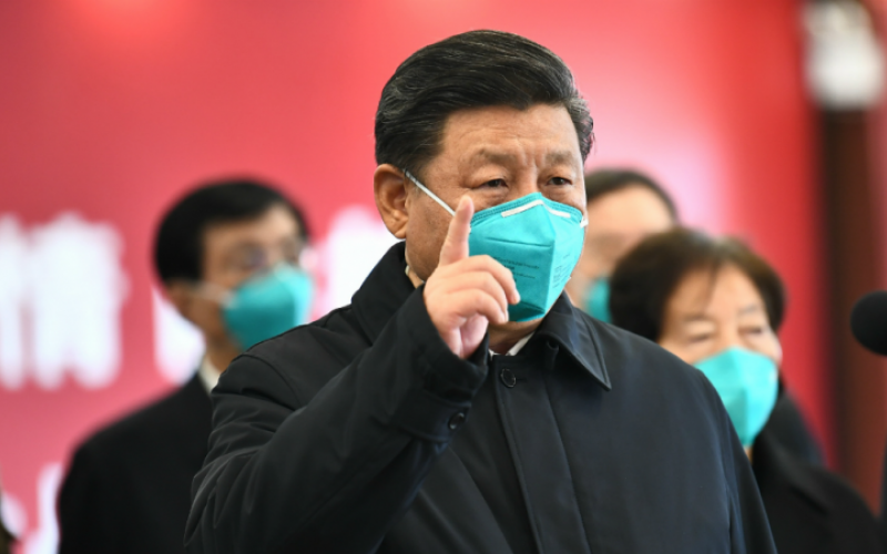 Xi Jinping celebra la “victoria” de China frente al coronavirus