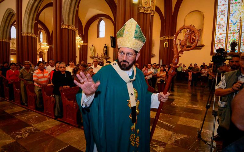 Arzobispo de Xalapa lanza un llamado a sacerdotes y católicos para ser coherentes