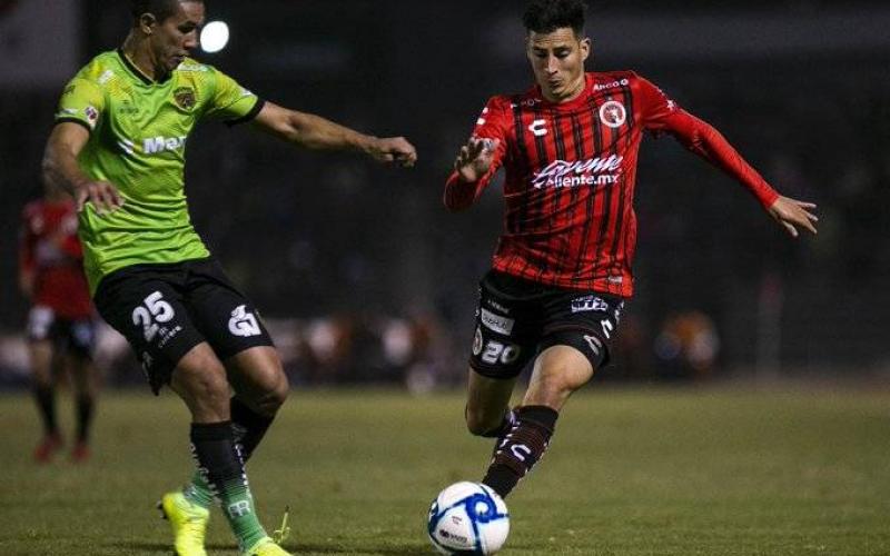 Xolos reporta 30 casos de Covid-19; reprograma partido contra Juárez