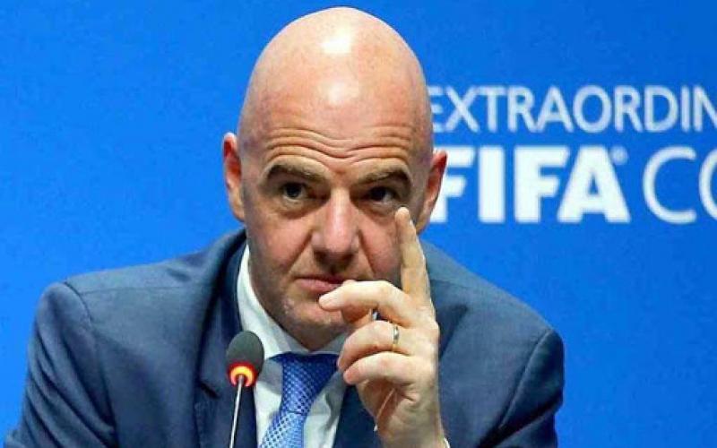 El titular de la FIFA menciono estar preocupado tras el retraso de eliminatorias Mundial 2022