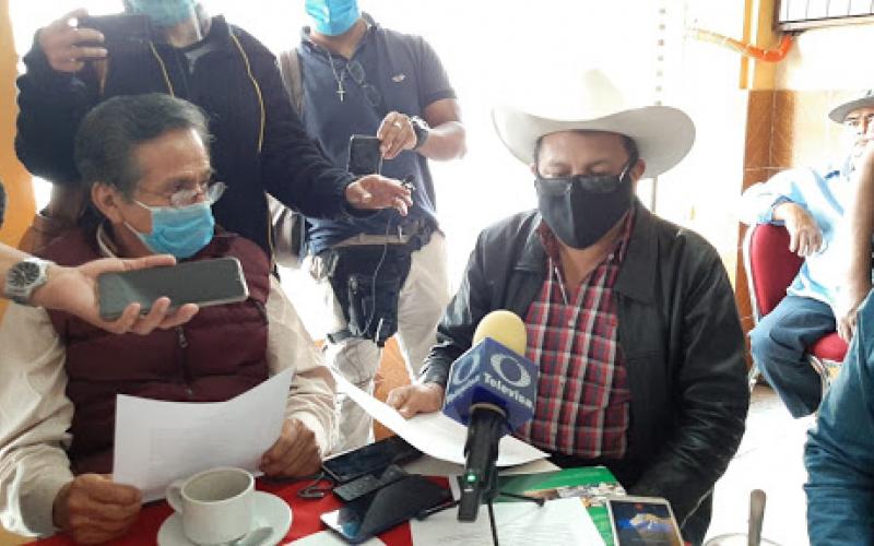  Campesinos de Xalapa acusan la desatención  por parte de funcionarios de Sedarpa