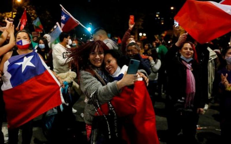 En Chile se llevan a cabo votaciones para cambiar la Constitución