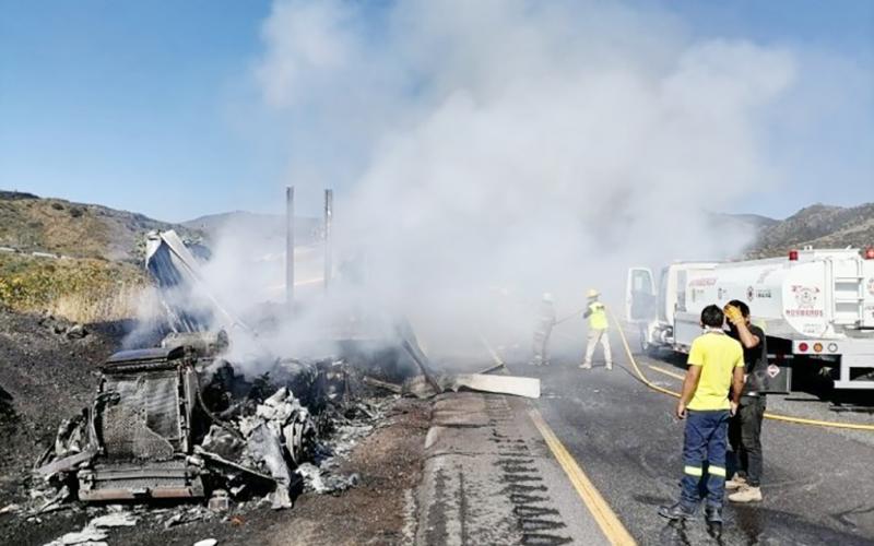 De acuerdo al reporte policial, el incendio se registró en punto de las 09:30 horas de este viernes