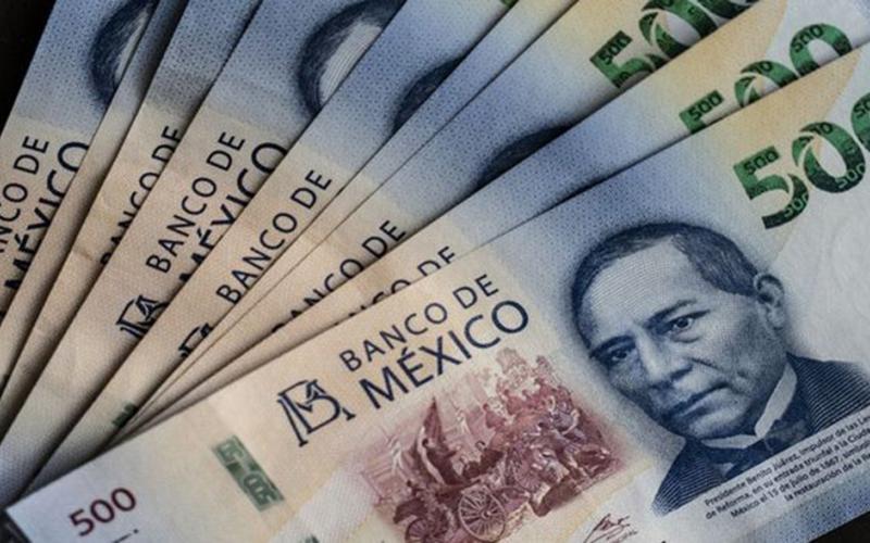  Peso mexicano opera plano, pero perfila cuarta alza semanal