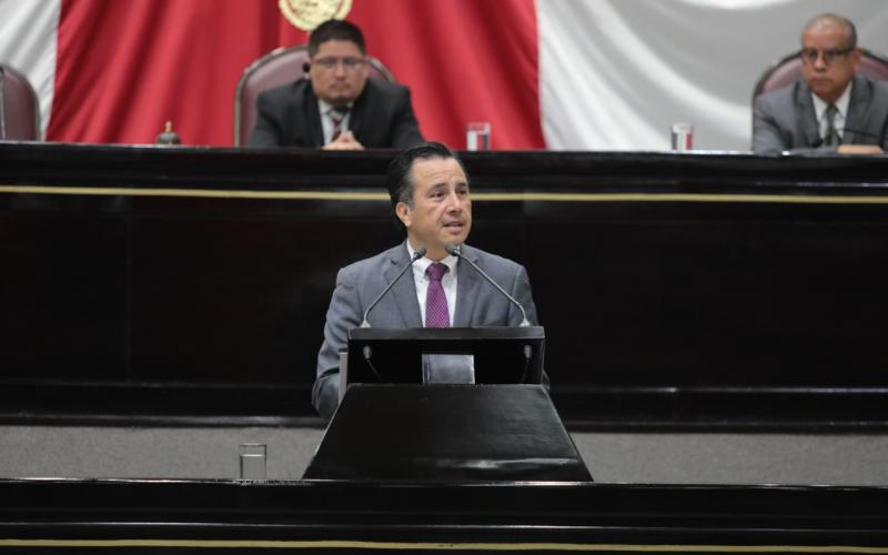 El gobernador Veracruzano Cuitláhuac García comparecerá ante el Congreso Local el 10 de Diciembre