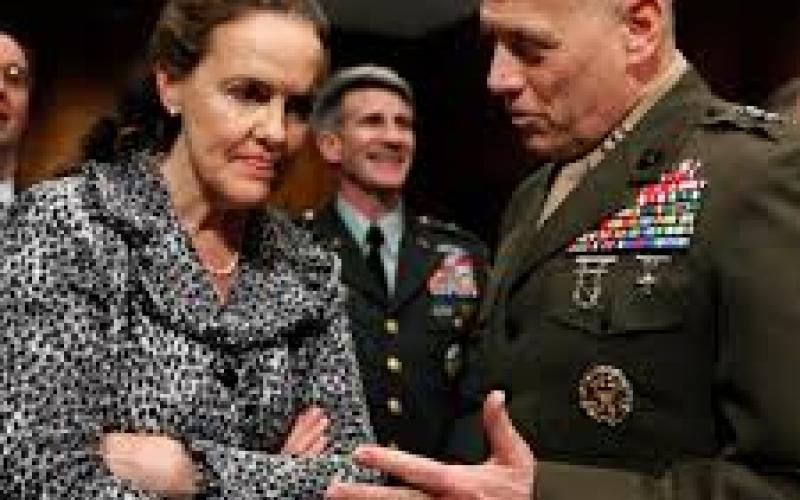 Michele Flournoy, una veterana del Pentágono y políticamente moderada