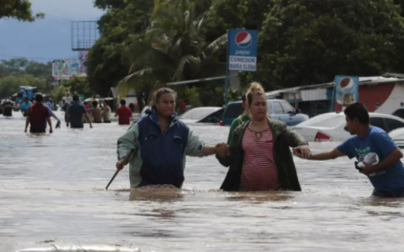 Al menos 50 fallecidos son los resultados en Guatemala por huracán "Eta"