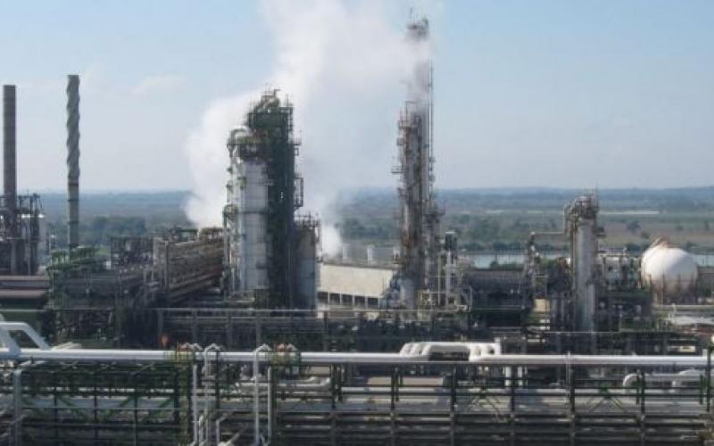 Producen 118 mil barriles diarios de gasolina en refinería de Minatitlán