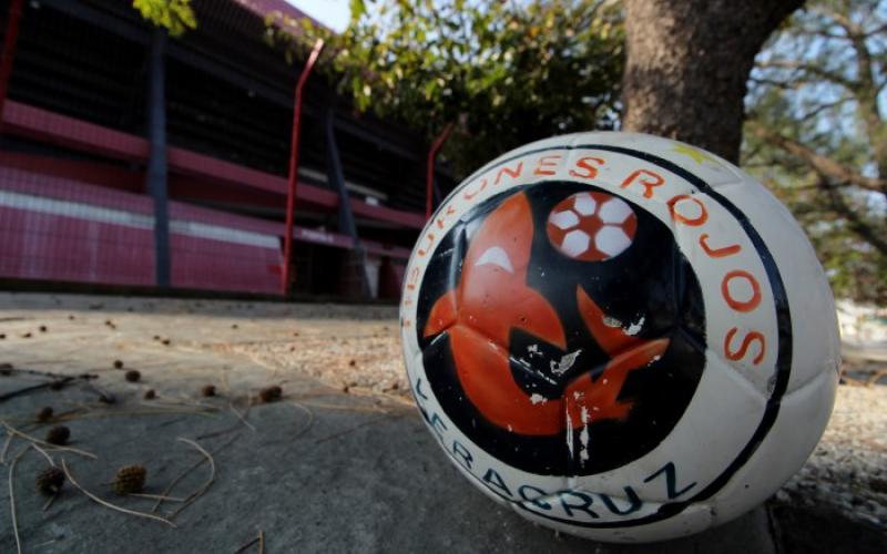 Cuitláhuac García y empresarios negocian para tener equipo de futbol en Veracruz