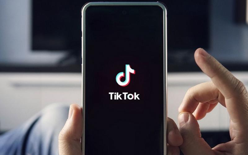 EU pospone la prohibición de TikTok