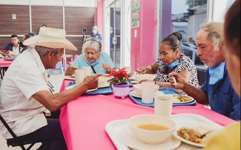 Se inauguró el “Comedor Comunitario” que corresponde al programa “Nutriendo de Corazón”