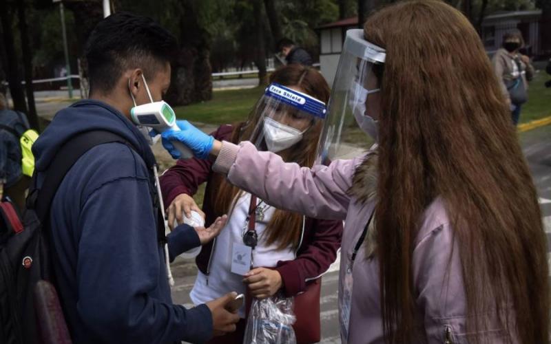 Los nuevos básicos de la pandemia: Termómetro, oximetro y oxigeno