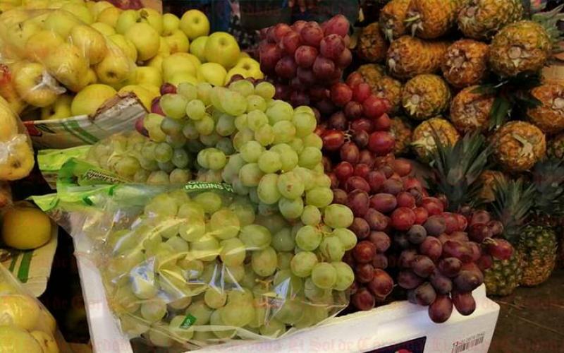 Comerciantes del Mercado Revolución aseguran que la ciudadanía va por lo indispensable no por las tradiciones que se dice atraen la suerte