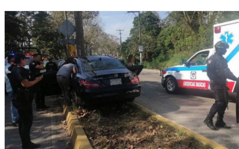  Tres mujeres heridas tras fuerte choque en Murillo Vidal