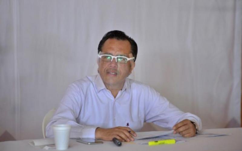  Cuitláhuac García exhorta a quedarse en casa en Poza Rica
