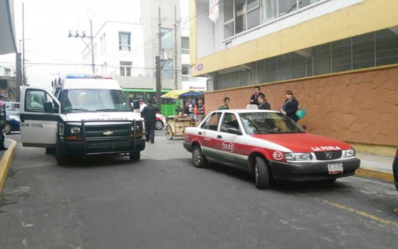 Se conoce que habitantes de la Calle Oriente 14 entre Sur 11 y 13 de la Colonia Centro, alrededor de las 14:55 horas de este martes reportaron a las autoridades de la presencia de un hombre inconsciente.