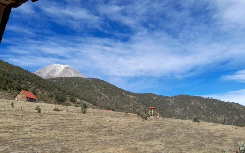 De acuerdo a reportes de los habitantes y autoridades ejidales de las faldas del Pico de Orizaba, en la primera quincena de diciembre los montañistas abarrotaron la montaña de manera irresponsable