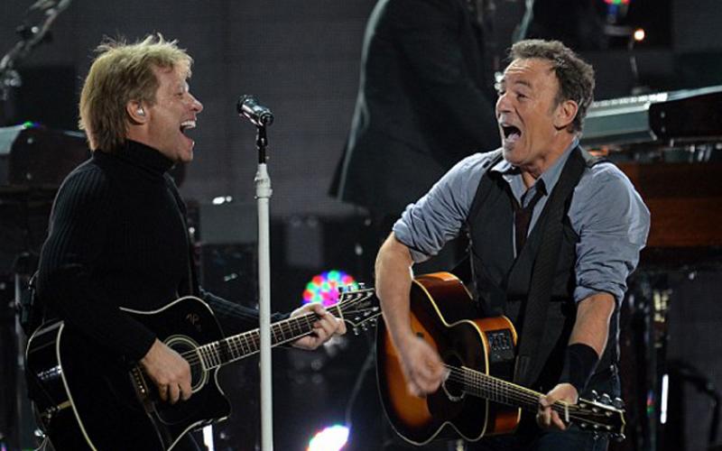 El actor y guionista Lin-Manuel Miranda y los cantantes Jon Bon Jovi y Bruce Springsteen están entre las celebridades destacadas de la celebración virtual que se transmitirá el miércoles por la noche después del juramento de Joe Biden como presidente 46 de Estados Unidos.
