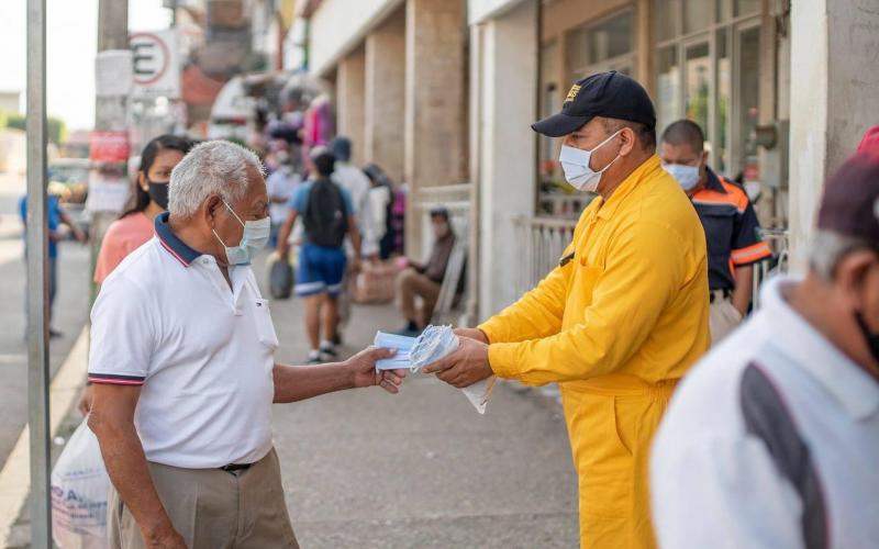 En Acayucan el gobierno municipal continua con las medidas sanitarias contra el COVID19