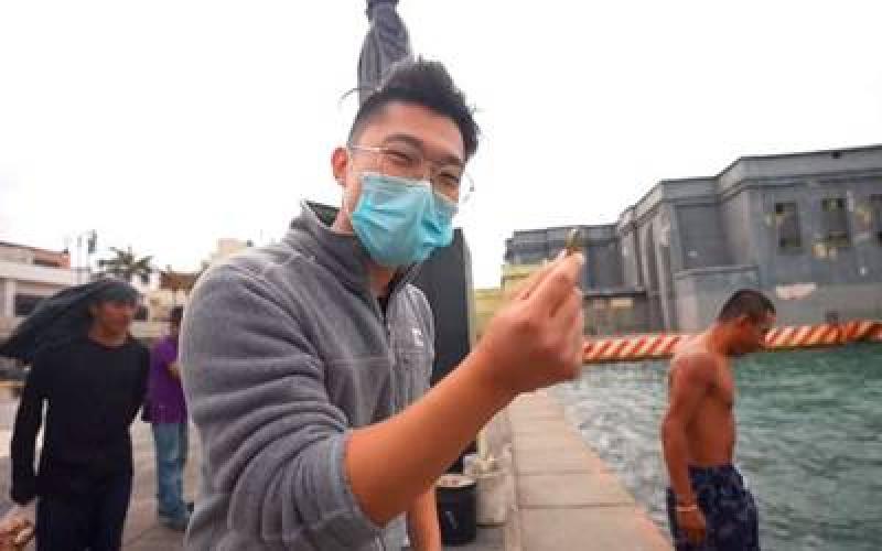  Youtuber Coreano Vlogs disfruta del frio, recorre el Puerto de Veracruz