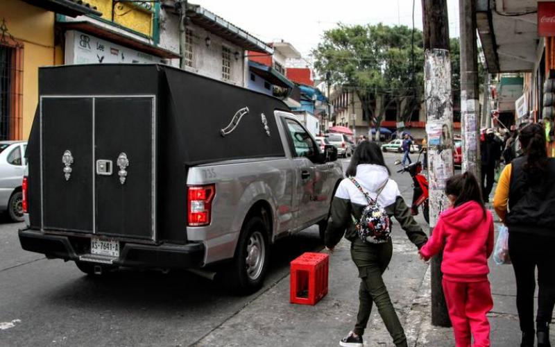 Son familiares de veracruzanos que han fallecido por coronavirus; el 35% ya recibió ayuda