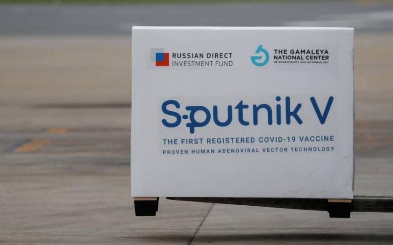 Vacuna rusa Sputnik V muestra eficacia de 91.6% contra COVID-19