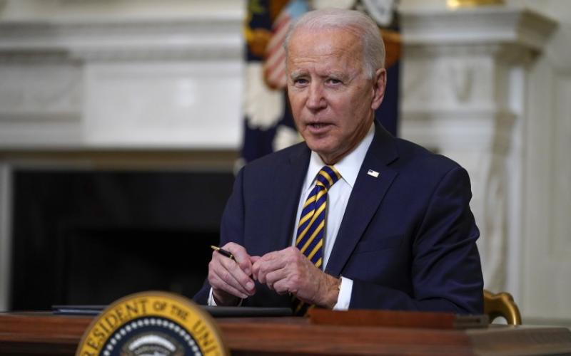 Joe Biden desaparece prohibición que bloqueaba la inmigración legal