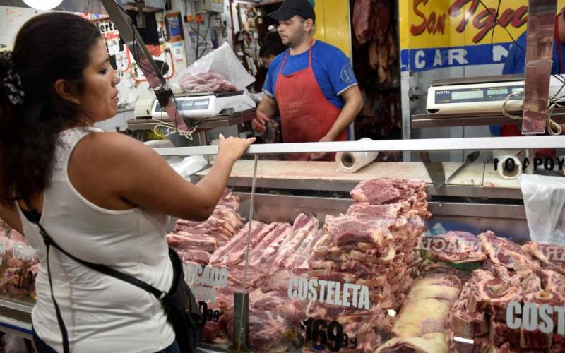 En Boca del Rio caen las ventas de pollo y carne y sus precios siguen al alza: Locatarios