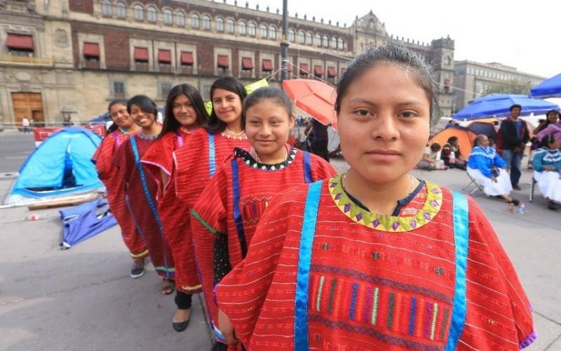 El Premio Nezahualcóyotl se otorgará cada año a la persona o grupo que se distingan por sus acciones en beneficio de los pueblos indígenas