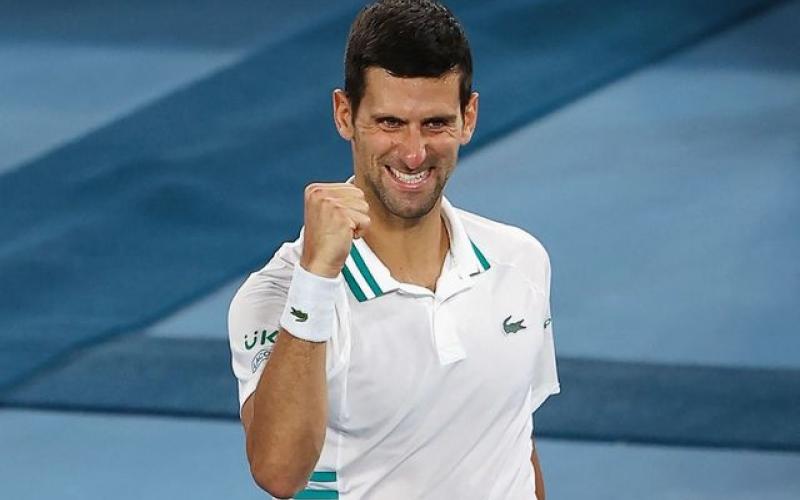 Djokovic derrotó fácilmente al ruso Aslan Karatsev por 6-3, 6-4, 6-2, por lo que jugará el domingo la final del Abierto de Australia, donde buscará su noveno título.