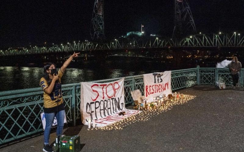 Una activista durante una protesta en Portland contra la separación de familias