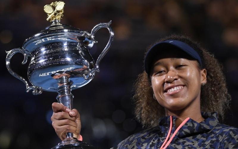 Naomi Osaka, de Japón, es la nueva campeona del Abierto de Australia.