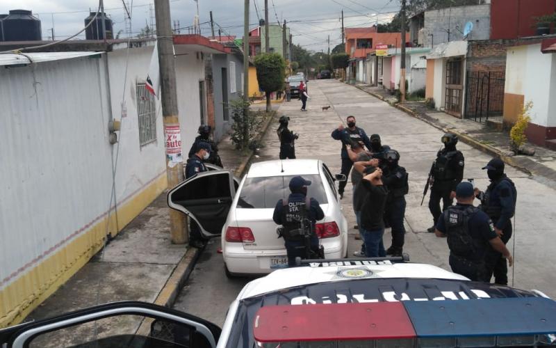  En Ixhuatlan, detuvieron a tres por secuestro, dos de ellos ex policías de Córdoba