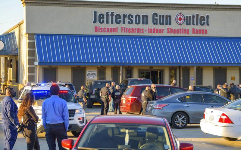 En un suburbio de Nuevo Orleans fallecen tres tras tiroteo en armería